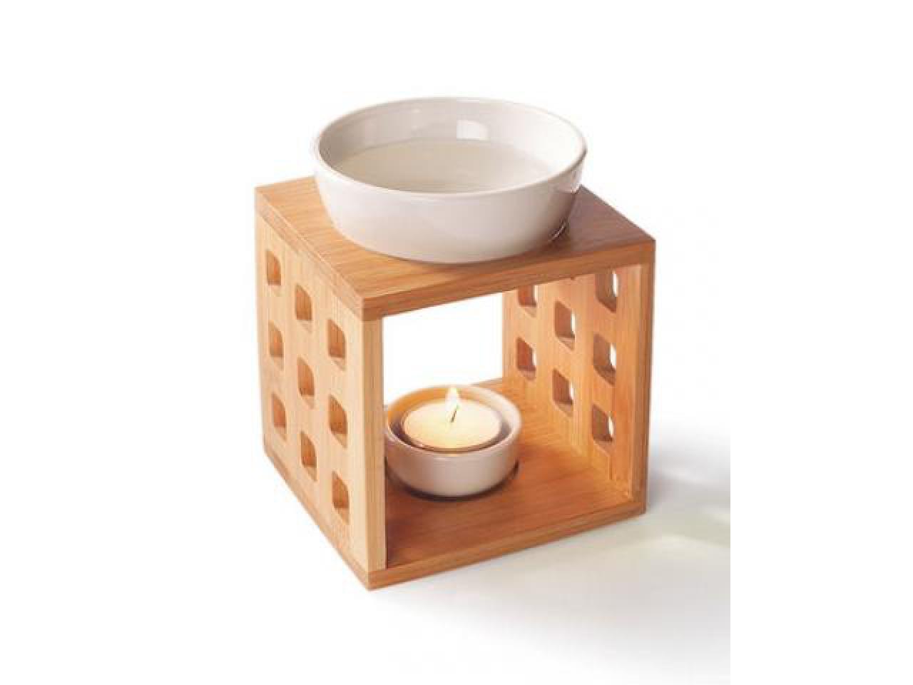 DUFTLAMPE MIT HOLZSTÄNDER